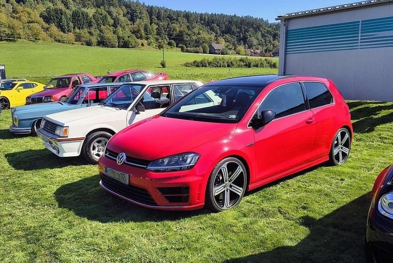 Rot Gebraucht 2015 VW Golf VII R Limousine | € 18.200 - Bild 1/4