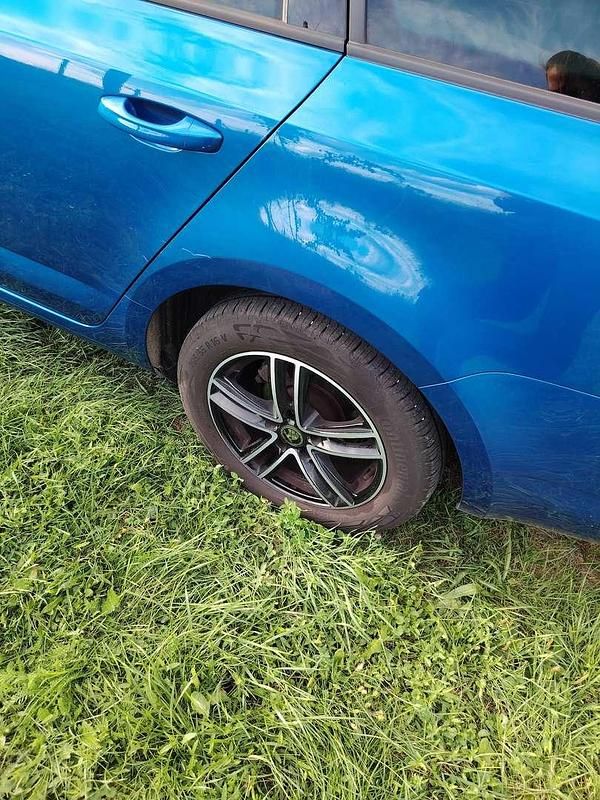 Gebraucht Skoda Octavia Ambition 110 PS (80 kW) 2017 Blau Kombi