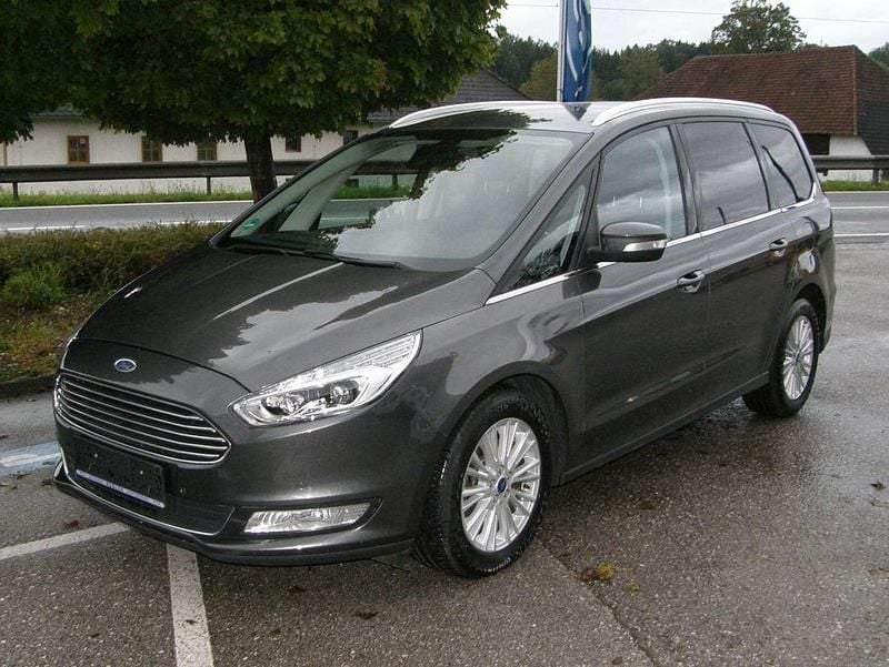 Gebraucht Ford Galaxy Titanium 150 PS (110 kW) 2017 Grau Van / Kleinbus