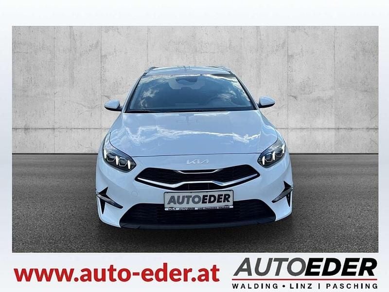 Gebraucht Kia Ceed Sportswagon Silver 101 PS (74 kW) 2025 Weiß Kombi