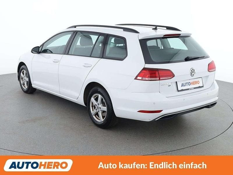 Gebraucht VW Golf VII 116 PS (85 kW) 2019 Weiß Kombi