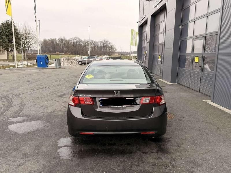Gebraucht Honda Accord Elegance 150 PS (110 kW) 2009 Silber Kombi