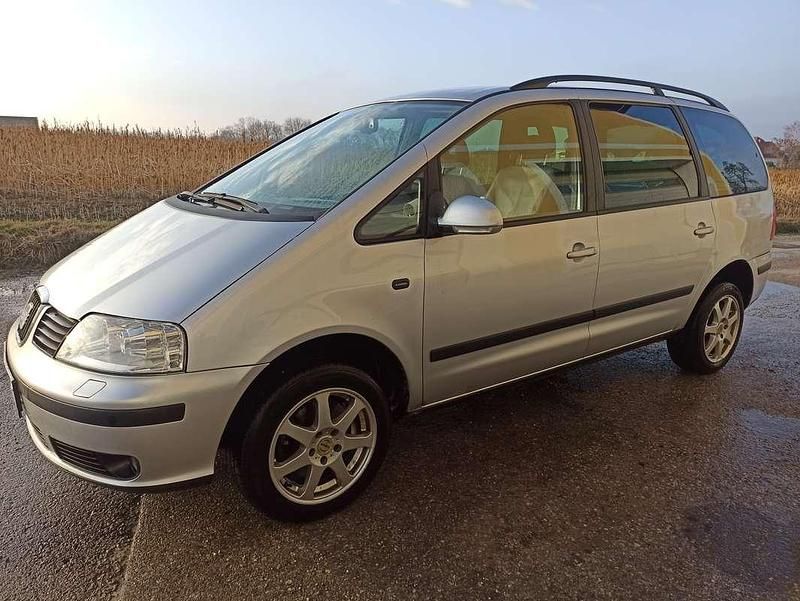 Gebraucht Seat Alhambra 116 PS (85 kW) 2010 Silber Van / Kleinbus
