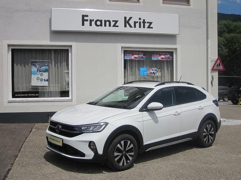 Weiss normal Gebraucht 2022 VW Taigo Life SUV | € 19.990 (Teuer) - Bild 1/4