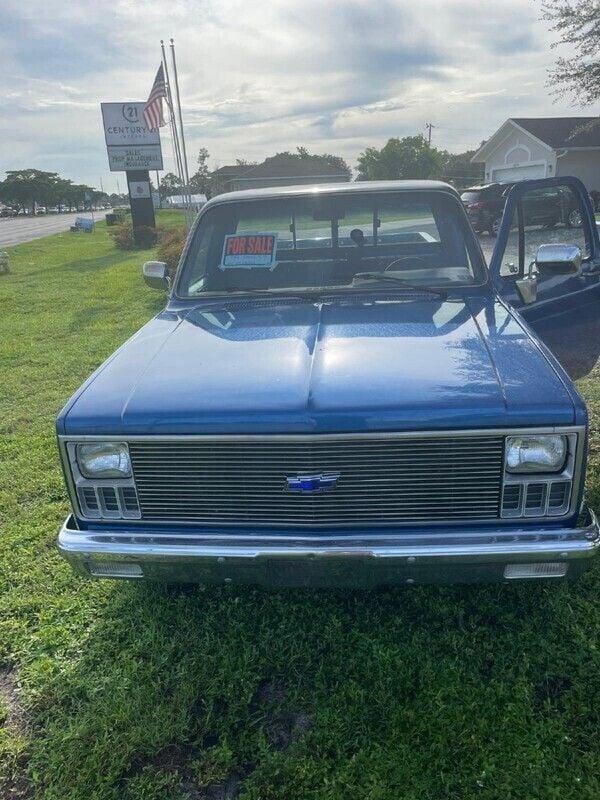 Gebraucht Chevrolet C10 271 PS (199 kW) 1982 Dunkelblau Abholung