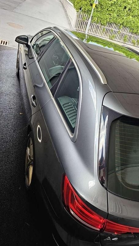 Grau Gebraucht 2017 Audi A4 Sport Kombi | € 15.500 (Fairer Preis) - Bild 1/4