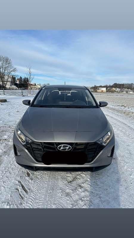 Gebraucht Hyundai i20 84 PS (61 kW) 2021 Grau Kleinwagen