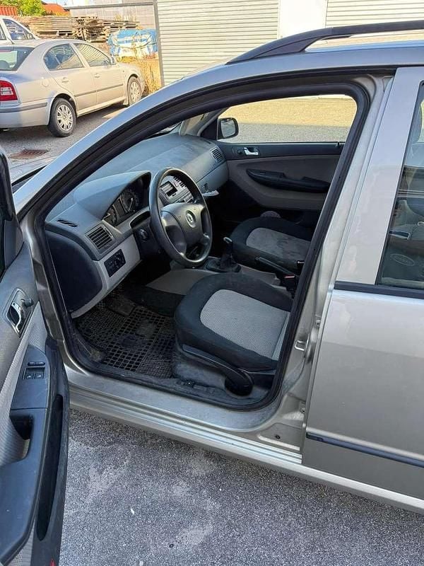 Gebraucht 2005 Skoda Fabia Comfort Kleinwagen | € 1.199 (Fairer Preis) - Bild 1/4