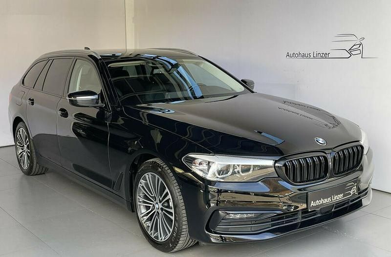 Schwarz Gebraucht 2019 BMW 520 Sport Line Kombi | € 22.890 (Fairer Preis) - Bild 1/4