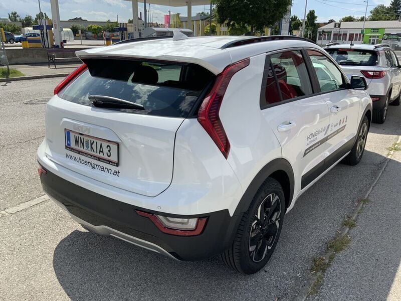 Gebraucht Kia e-Niro Silver 150 kW (204 PS) 2023 SUV