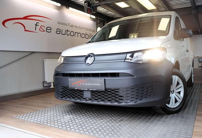 Weiß Gebraucht 2021 VW Caddy Van / Kleinbus | € 18.900 (Fairer Preis) - Bild 1/4