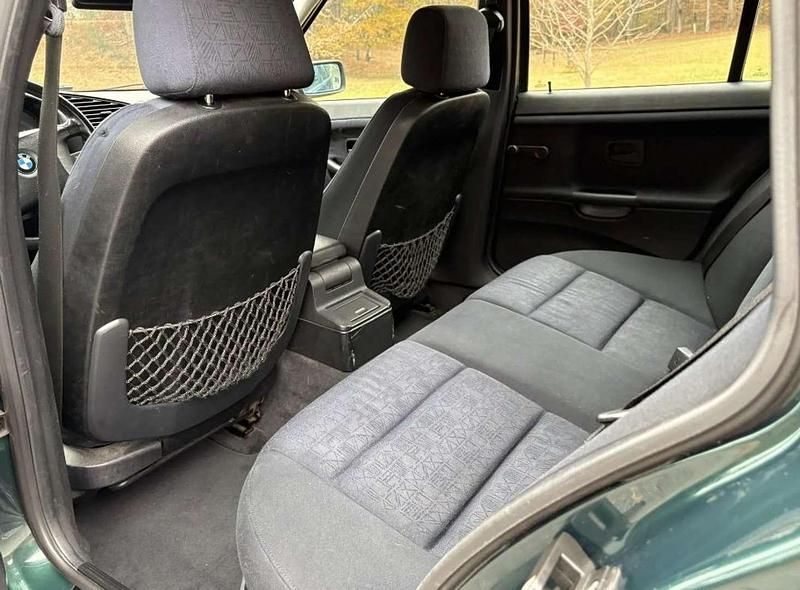 Gebraucht BMW 316 99 PS (72 kW) 1999 Grün Kombi