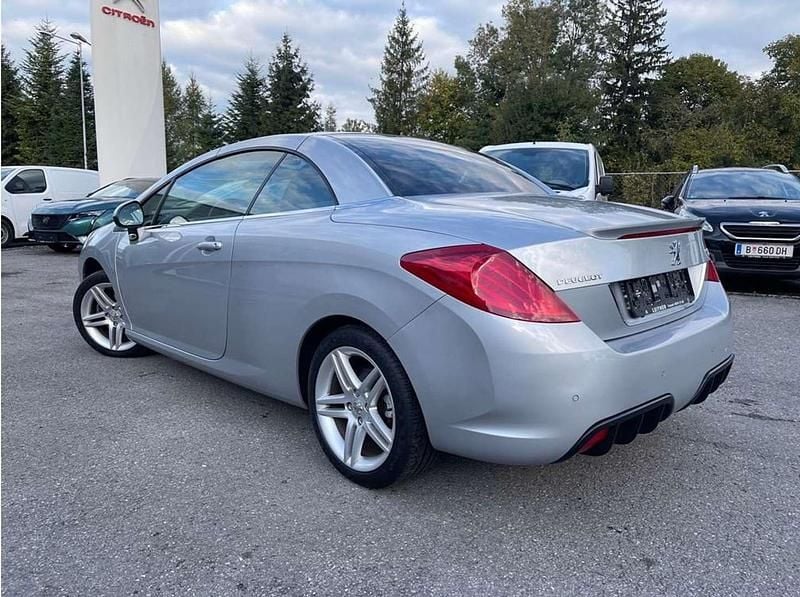 Gebraucht Peugeot 308 CC Active 150 PS (110 kW) 2010 Silber Cabrio