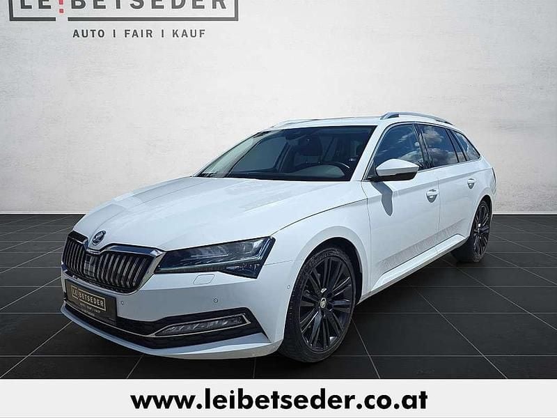 Weiß Gebraucht 2020 Skoda Superb Style Kombi | € 21.900 (Guter Preis) - Bild 1/4