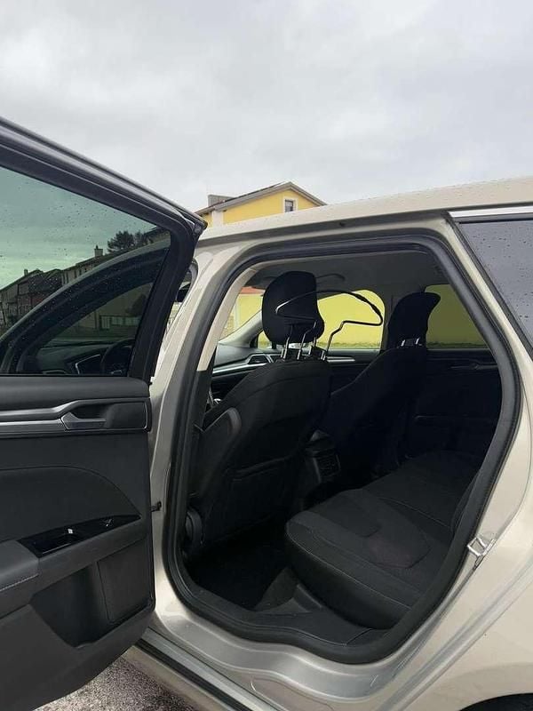 Grau Gebraucht 2015 Ford Mondeo Titanium Kombi | € 5.600 - Bild 1/4