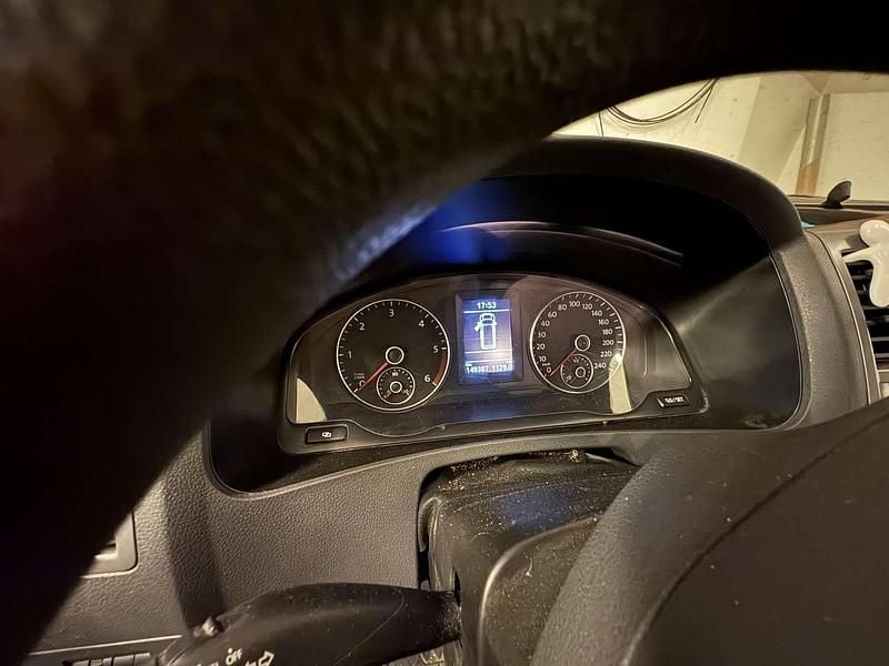 Gebraucht VW Multivan Startline 140 PS (102 kW) 2012 Schwarz Van