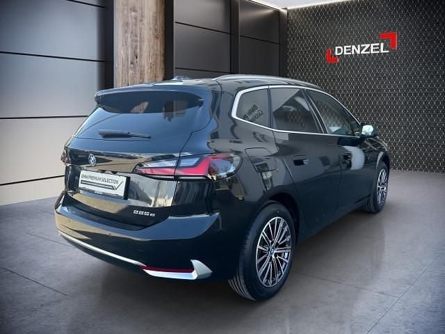Gebraucht BMW 225 Luxury Line 136 PS (100 kW) 2025 Saphirschwarz metall Kombi