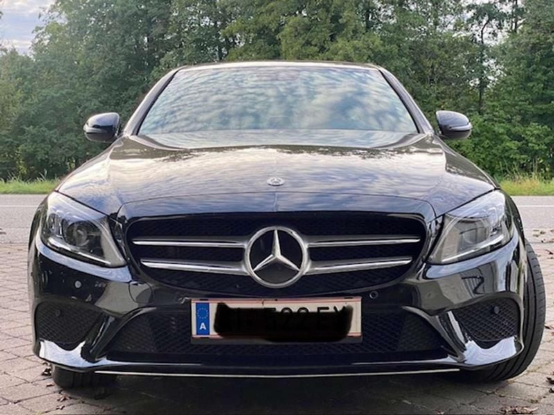 Gebraucht Mercedes C220 194 PS (142 kW) 2019 Schwarz Limousine