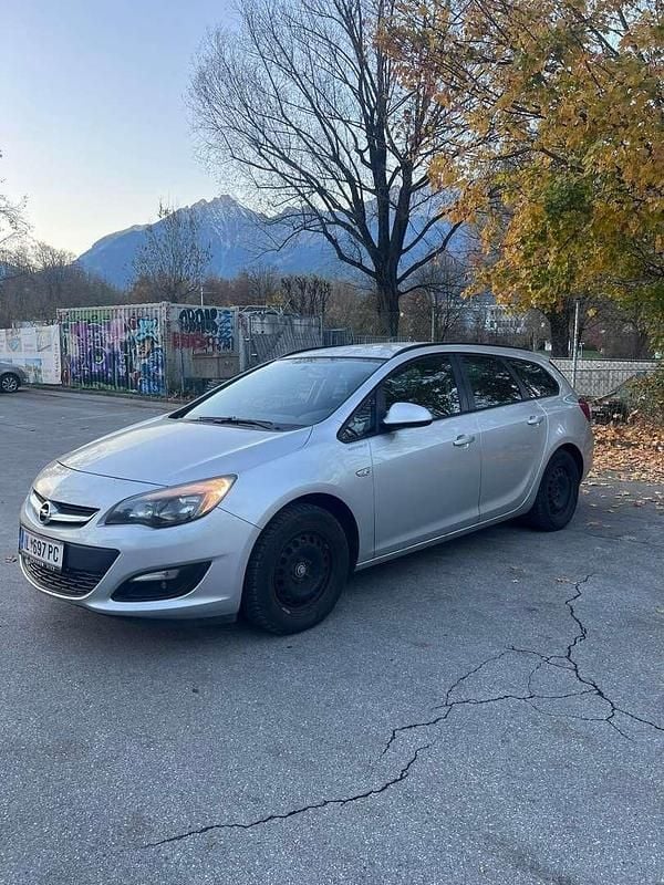 Gebraucht 2015 Opel Astra Edition Kombi | € 3.200 - Bild 1/4