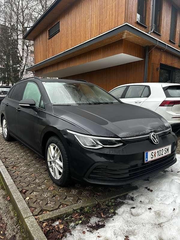 Gebraucht VW Golf VIII Life 150 PS (110 kW) 2021 Schwarz Kombi