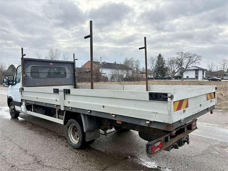 Gebraucht Iveco Daily 179 PS (131 kW) 2009 Weiß Limousine