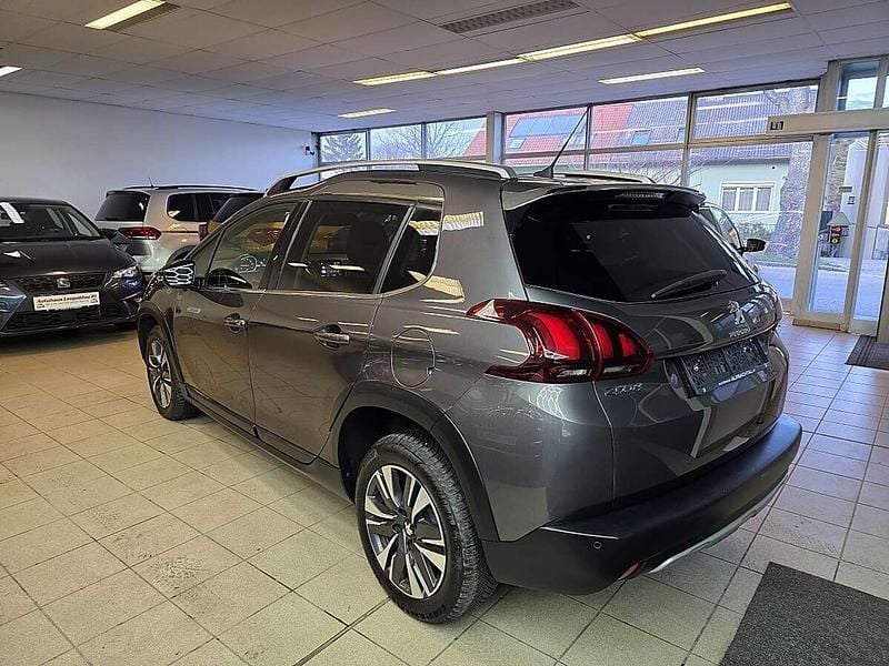 Gebraucht Peugeot 2008 Allure 131 PS (96 kW) 2019 Silber SUV