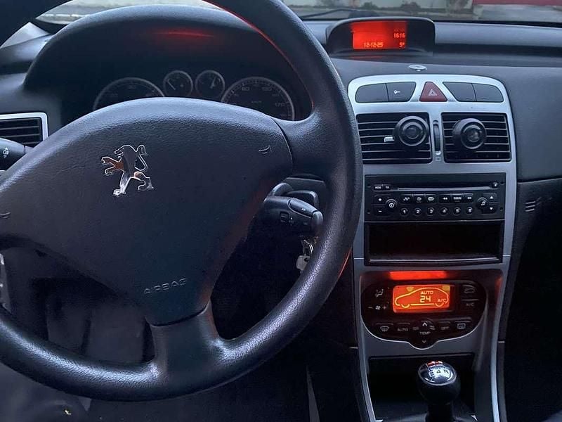 Gebraucht 2004 Peugeot 307 Kombi | € 2.700 - Bild 1/4