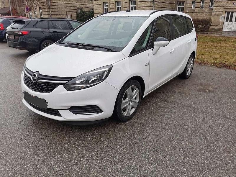 Gebraucht Opel Zafira Edition 131 PS (96 kW) 2017 Van / Kleinbus