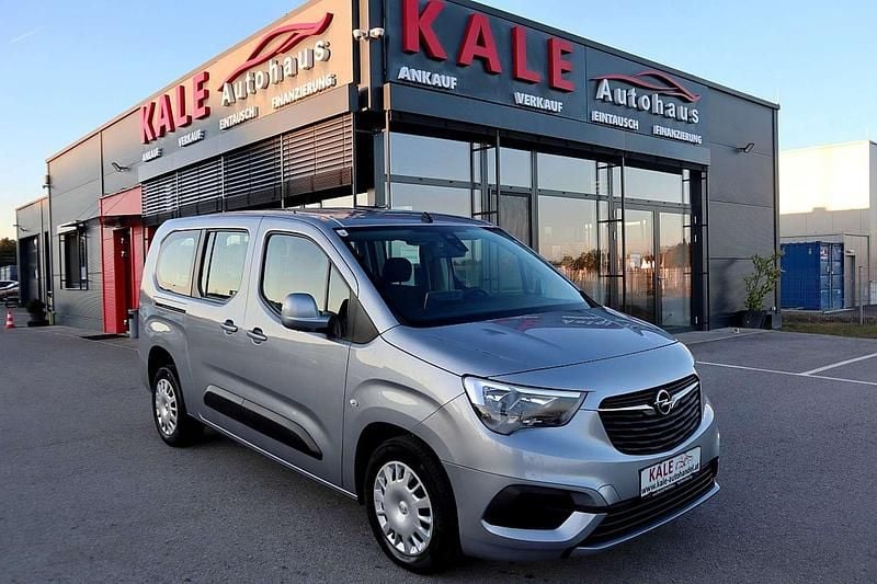 Grau Gebraucht 2020 Opel Combo Life Edition Kombi | € 17.990 (Fairer Preis) - Bild 1/4