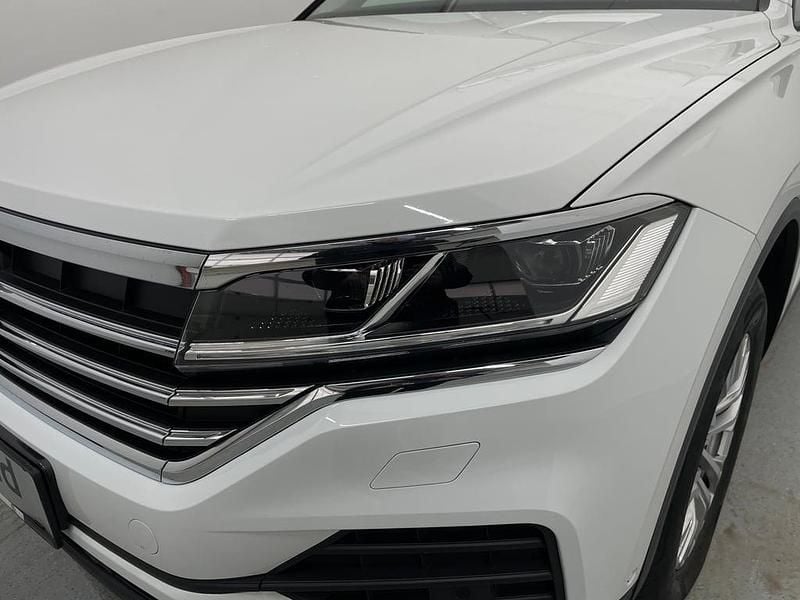 Gebraucht VW Touareg 231 PS (169 kW) 2021 Weiss  normal SUV