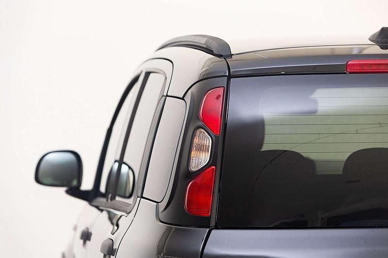 Gebraucht Fiat Panda 69 PS (50 kW) 2024 Schwarz Kleinwagen