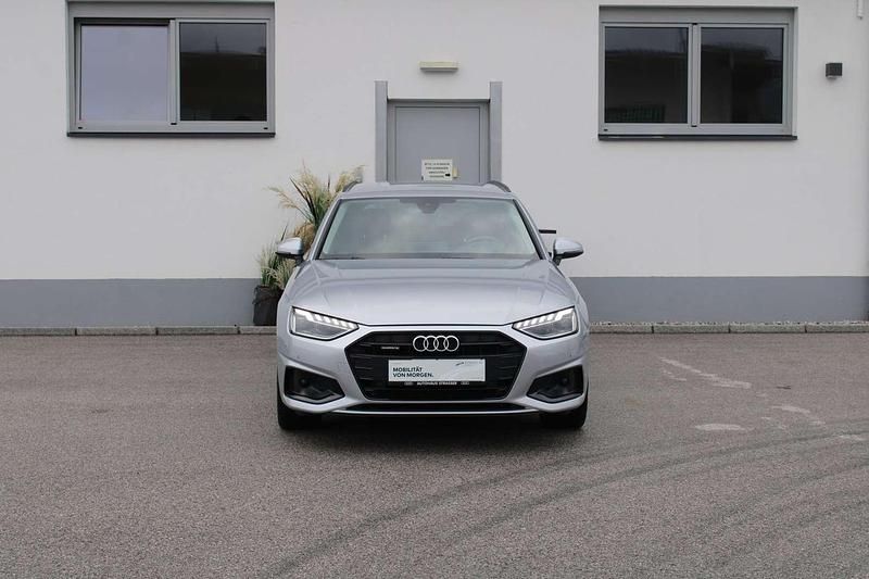 Gebraucht Audi A4 Advanced 204 PS (150 kW) 2021 Silber  metallic Kombi
