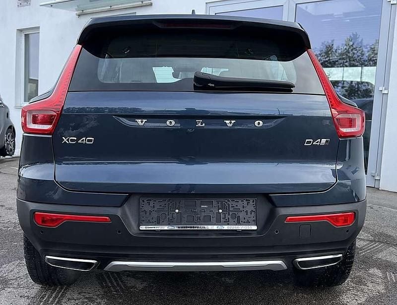 Gebraucht Volvo XC40 Inscription 190 PS (139 kW) 2019 Grau SUV