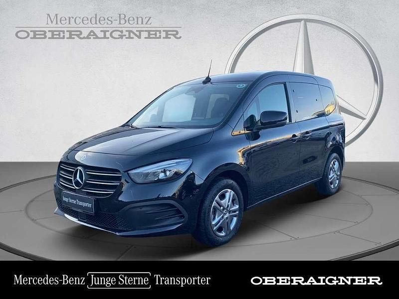 Gebraucht Mercedes T180 Style 116 PS (85 kW) 2022 Schwarz Van / Kleinbus