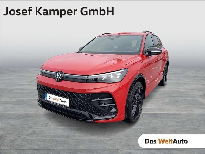 Gebraucht VW Tiguan Sport 150 PS (110 kW) 2025 Rot SUV
