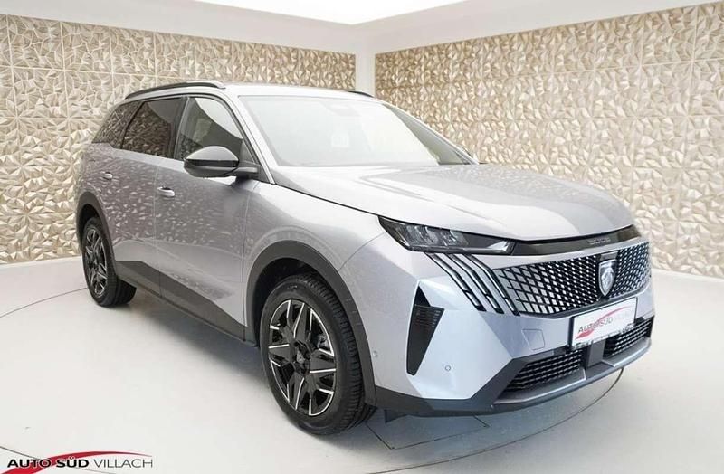 Neu Peugeot 5008 Allure 136 PS (100 kW) 2025 Grau Van / Kleinbus