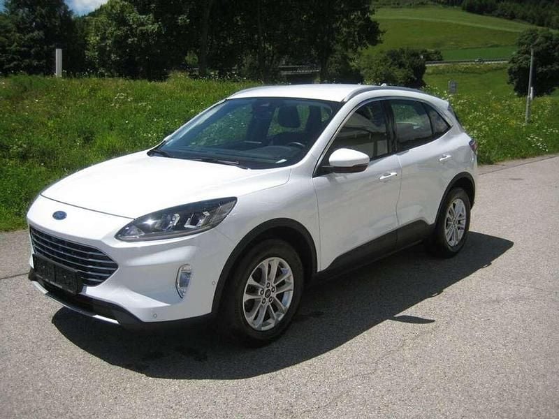 Weiß Gebraucht 2022 Ford Kuga Titanium SUV | € 26.900 (Etwas zu teuer) - Bild 1/4