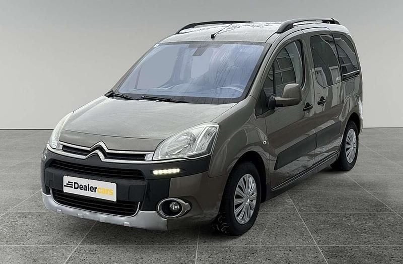 Braun Gebraucht 2013 Citroën Berlingo XTR Van / Kleinbus | € 4.290 (Guter Preis) - Bild 1/4