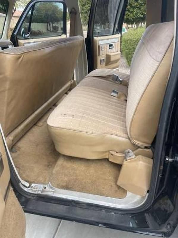 Gebraucht Chevrolet Silverado 230 PS (169 kW) 1984 Schwarz SUV