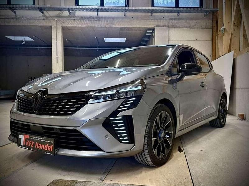 Gebraucht Renault Clio V Esprit Alpine 143 PS (105 kW) 2024 Grau Kleinwagen