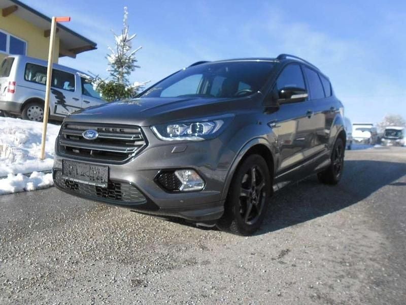Gebraucht Ford Kuga ST-Line 150 PS (110 kW) 2019 Grau SUV
