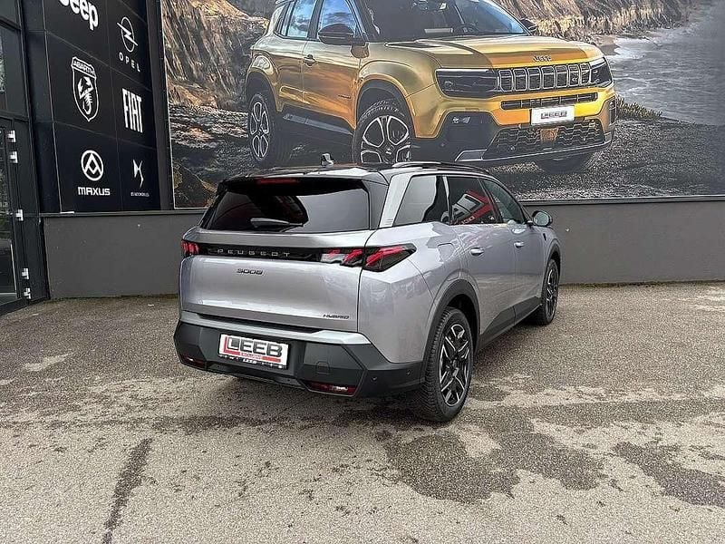 Neu Peugeot 5008 GT 146 PS (107 kW) 2025 Grau Van / Kleinbus