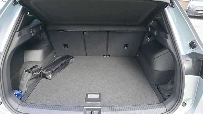 Gebraucht VW Tiguan Sport 150 PS (110 kW) 2025 Silber  metallic SUV