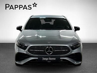 Gebraucht Mercedes A180 AMG line 116 PS (85 kW) 2024 Schwarz Limousine