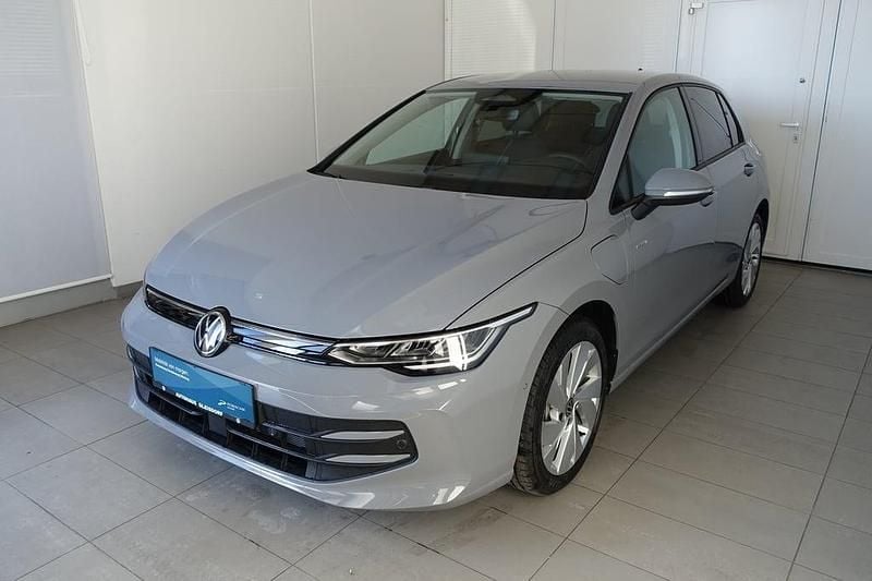 Neu VW Golf VIII 204 PS (150 kW) 2026 Mittelgrau  normal