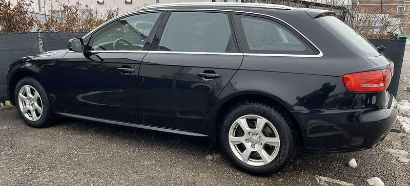 Gebraucht Audi A4 120 PS (88 kW) 2010 Schwarz Kombi