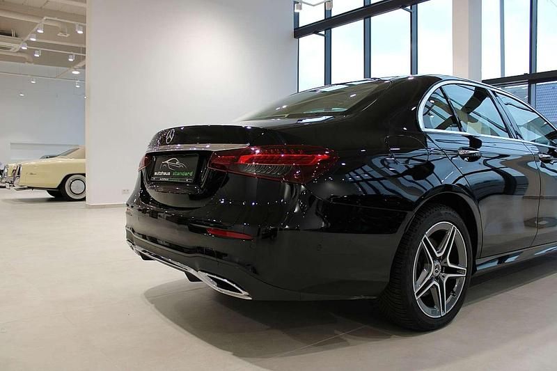 Gebraucht Mercedes E300 194 PS (142 kW) 2020 Schwarz Limousine