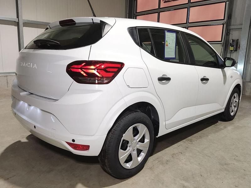 Neu Dacia Sandero Essentiel 91 PS (66 kW) 2026 Limousine