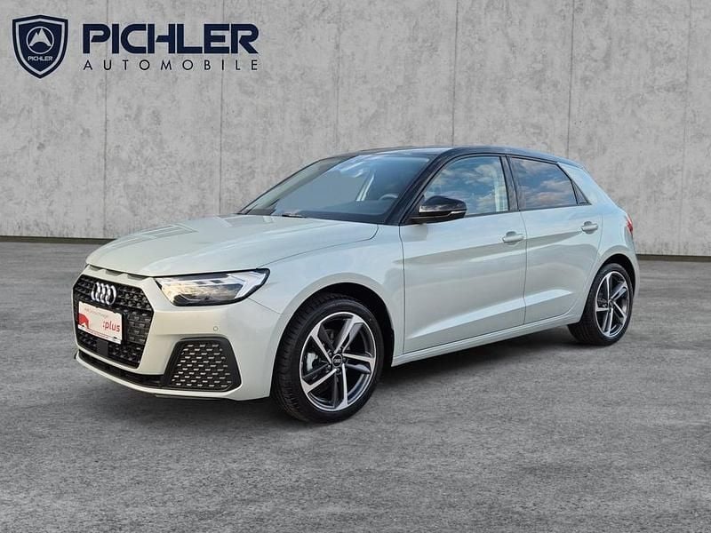 Silber metallic Neu 2025 Audi A1 Sportback Design Kleinwagen | € 31.990 (Teuer) - Bild 1/4