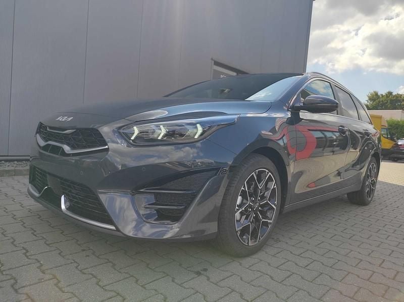 Neu Kia Ceed Sportswagon GT-Line 140 PS (102 kW) 2025 Weiß Kombi